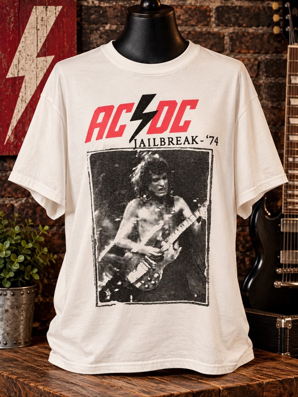 AC/DC White Short Sleeve T-shirt XL NEW